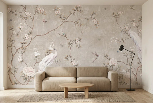 Papel tapiz Cerezo Real de Autor instalado en una sala de estar minimalista