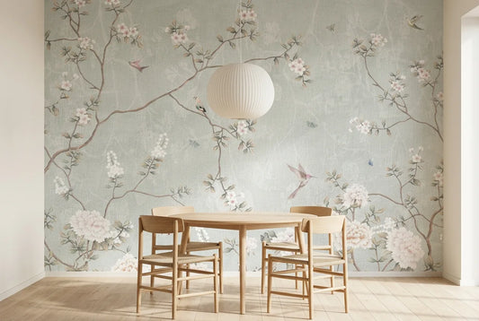Papel tapiz Cherry Blossom instalado en un comedor luminoso