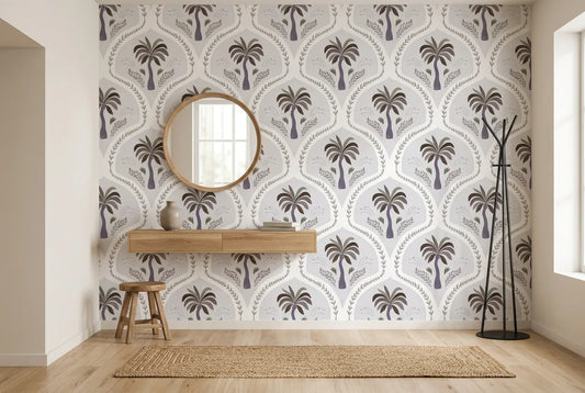 Papel tapiz Palmera Serena Empapelados y Patrones instalado en un recibidor de estilo nórdico