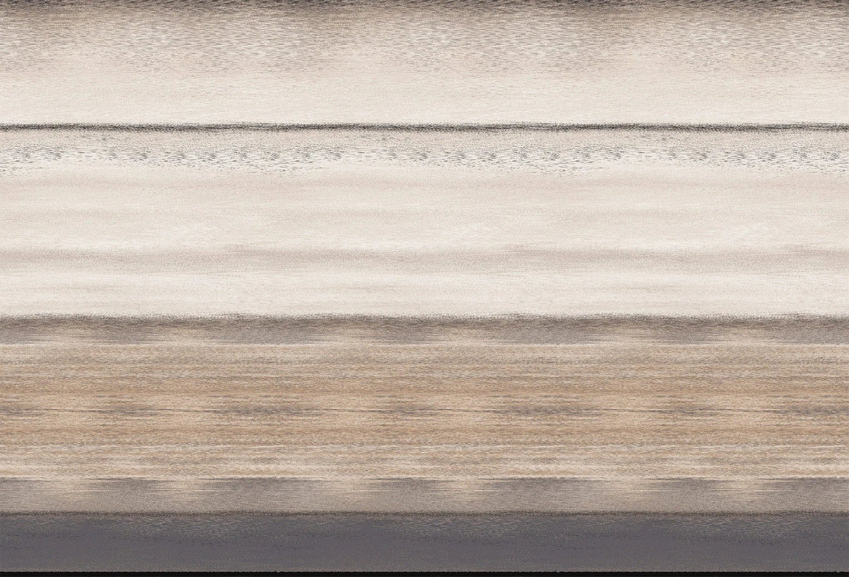 Papel tapiz con franjas horizontales texturadas en tonos beige, arena y taupe de estilo mineral.