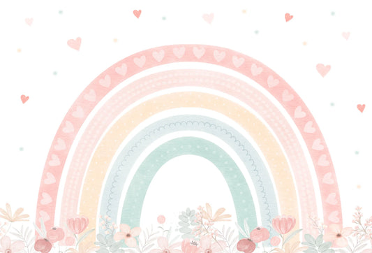 Papel tapiz mural infantil con arcoíris en tonos pastel rosa y menta con flores y corazones delicados.
