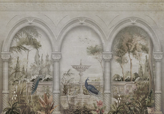 Papel tapiz mural estilo clásico con arcos de piedra, fuente de jardín y pavos reales en tonos beige y gris.