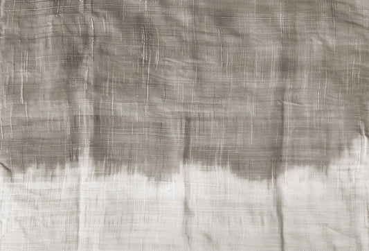 Papel tapiz con textura de lino rústico en degradado de tono taupe a blanco marfil.