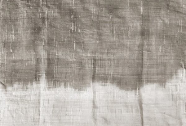 Papel tapiz con textura de lino rústico en degradado de tono taupe a blanco marfil.