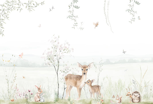 Papel tapiz infantil con ciervos, conejos y erizo en acuarela sobre prado verde pastel