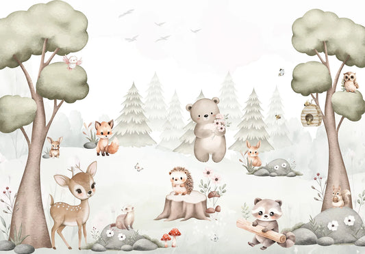 Papel tapiz con ilustración en acuarela de animales del bosque como venado, oso y mapache en tonos beige y verde salvia.