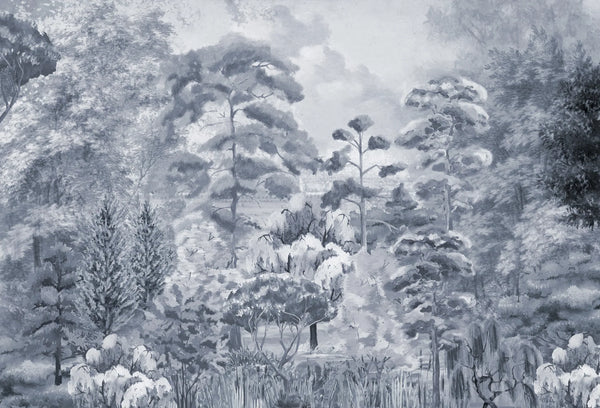 Papel tapiz mural con paisaje de bosque pintado a mano en tonos gris azulado y blanco neblinoso.