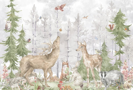 Papel tapiz infantil estilo acuarela con ciervos, conejos, zorros y pinos en tonos verde salvia y beige.