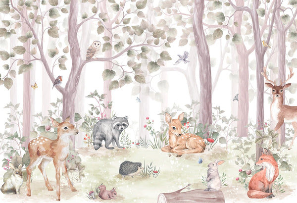 Papel tapiz infantil con diseño de bosque en acuarela, ciervos, zorros y mapaches en tonos beige y verde salvia.