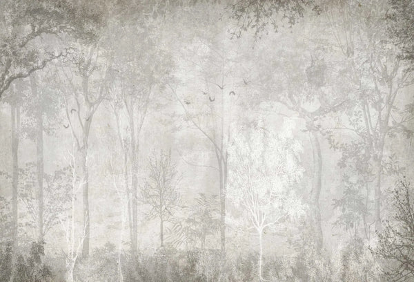 Papel tapiz mural con paisaje de bosque brumoso y siluetas de árboles en tonos sepia y beige.