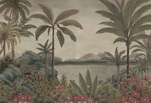 Papel tapiz mural con paisaje tropical vintage de palmeras, lago sereno y flores rosadas en tonos verde salvia y beige.