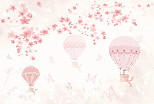 Papel tapiz con diseño de globos aerostáticos rosados, mariposas y ramas de cerezo en flor sobre fondo pastel.
