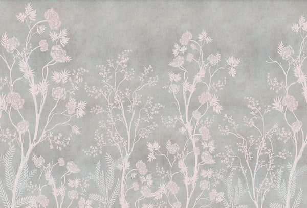 Papel tapiz mural con diseño chinoiserie de ramas florales en tono rosa suave sobre fondo texturizado verde salvia.