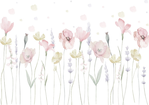 Papel tapiz con flores silvestres y lavandas en acuarela rosa y lila para cuarto infantil.