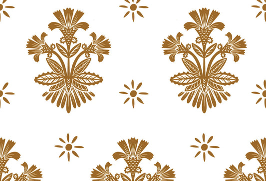 Papel tapiz con patrón botánico simétrico y soles en tono ocre sobre fondo blanco