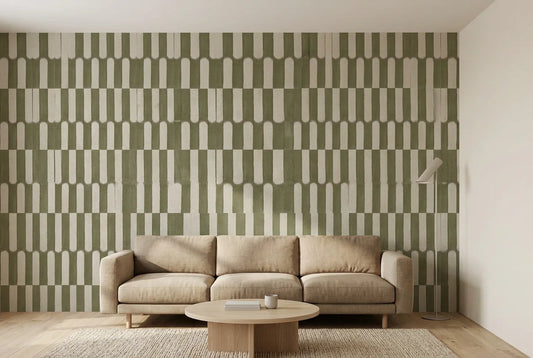 Papel tapiz Franjas Musgo instalado en una sala de estar minimalista