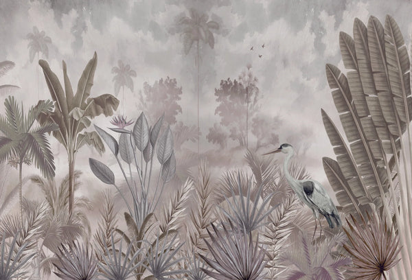 Papel tapiz mural estilo botánico con paisaje tropical brumoso en tonos grises y taupe con garza y palmeras