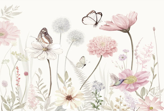 Papel tapiz con flores silvestres rosas, mariposas y colibrí en acuarela sobre fondo claro para cuarto infantil.