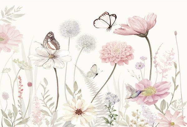 Papel tapiz con flores silvestres rosas, mariposas y colibrí en acuarela sobre fondo claro para cuarto infantil.