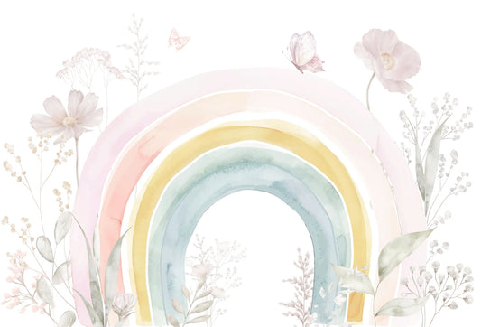 Papel tapiz infantil con diseño de arcoíris en acuarela pastel, flores silvestres y mariposas sobre fondo blanco.