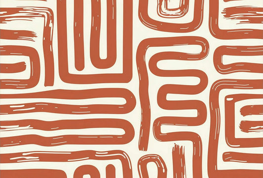 Papel tapiz con trazos abstractos estilo laberinto en color terracota sobre fondo crema para pared.