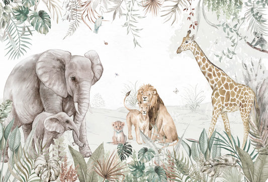 Papel tapiz infantil estilo safari en acuarela con elefantes, leones y jirafa en tonos beige y verde.