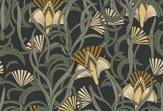 Papel tapiz con patrón botánico Art Nouveau de flores estilizadas en verde oliva y mostaza sobre fondo oscuro