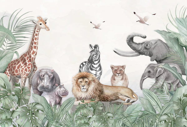 Papel tapiz mural infantil con animales safari en acuarela y hojas verdes sobre fondo beige claro.
