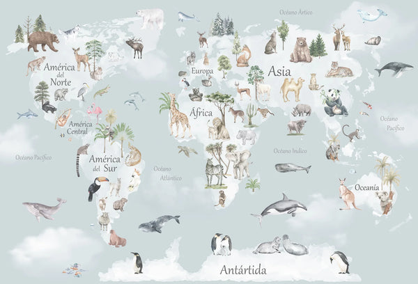 Papel tapiz mural infantil con mapa mundi ilustrado y animales en tonos suaves celeste y beige.