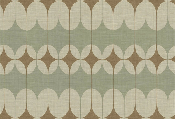 Papel tapiz con patrón geométrico mid-century en tonos verde menta, beige y marrón con sutil textura de lino.