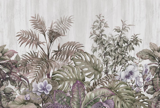 Papel tapiz mural con diseño de plantas tropicales, monsteras y orquídeas en tonos verde sabio, lila y fondo gris texturizado.