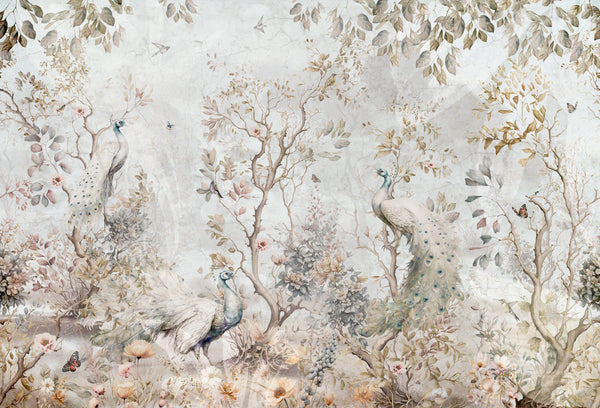 Papel tapiz mural con pavos reales blancos, ramas florecidas y mariposas en tonos beige y neutros vintage.