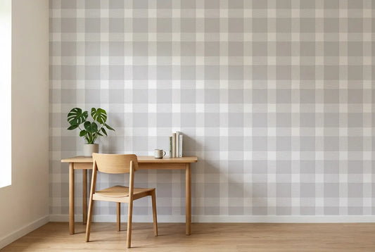 Papel tapiz Quadrille Gris instalado en un espacio de trabajo en casa