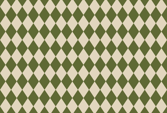 Papel tapiz con patrón geométrico de rombos arlequín en verde oliva y beige claro de estilo retro.