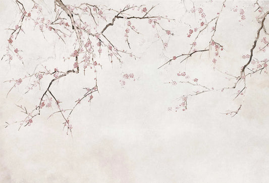 Papel tapiz mural con delicadas ramas de cerezo y flores rosadas estilo acuarela oriental sobre fondo beige