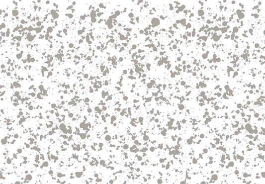 Papel tapiz con textura de salpicaduras y gotas orgánicas en tono taupe sobre fondo blanco luminoso.