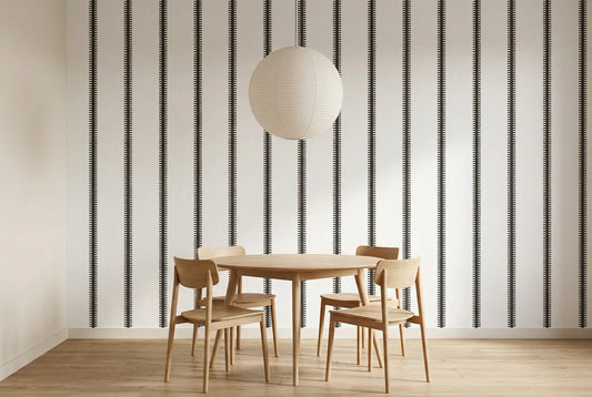 Papel tapiz Senda Verde instalado en un comedor luminoso