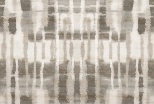 Papel tapiz texturado con patrón abstracto difuminado estilo ikat en tonos sepia, beige y arena para pared.