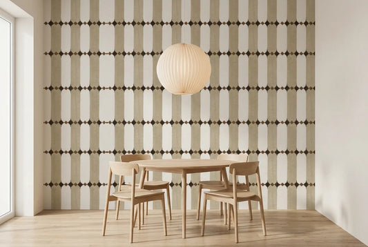 Papel tapiz Siena Terra instalado en un comedor luminoso