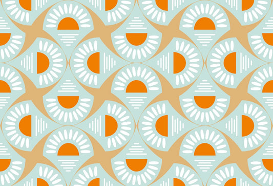 Papel tapiz con patrón geométrico retro de soles y abanicos en tonos naranja, celeste y beige.