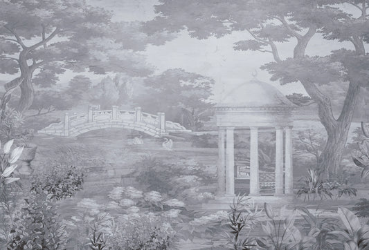 Papel tapiz mural con paisaje clásico en tonos grises, glorieta con columnas, puente y jardín botánico.