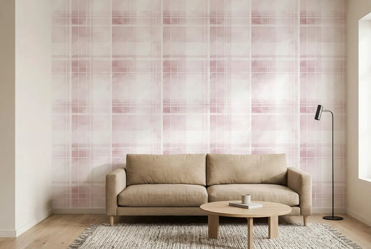 Papel tapiz Tartán Blush instalado en una sala de estar minimalista