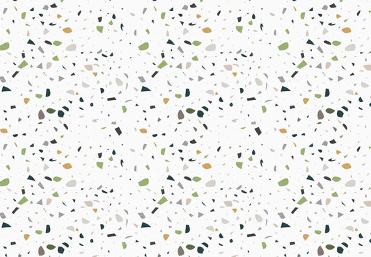 Papel tapiz estilo terrazo con fragmentos en verde salvia, ocre y gris sobre fondo blanco