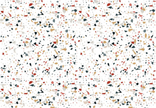 Papel tapiz con diseño de patrón de terrazo contemporáneo con piedras en tonos terracota, mostaza y negro sobre blanco.