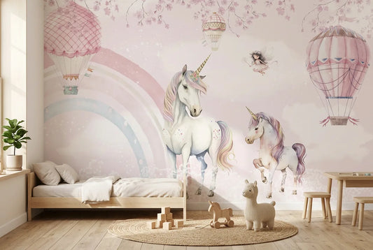 Papel tapiz Unicorn Dream instalado en una habitación infantil